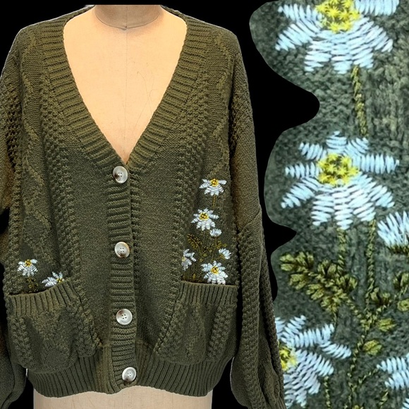 Sweaters - Wildflower Daisy earthy sweater cardigan cable knit button front floral‎ flowers